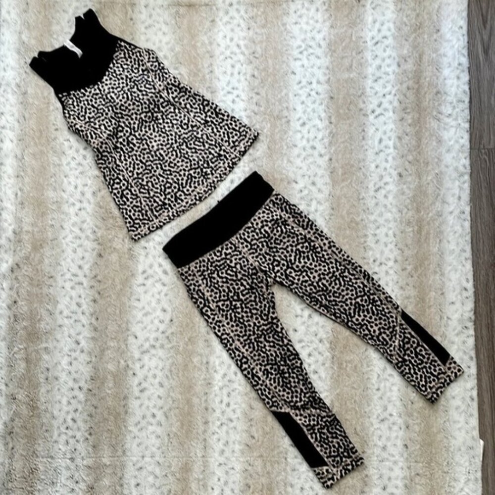 Lululemon Matching Activewear Set in Ace Spot Grain Tank Crop Pant EUC